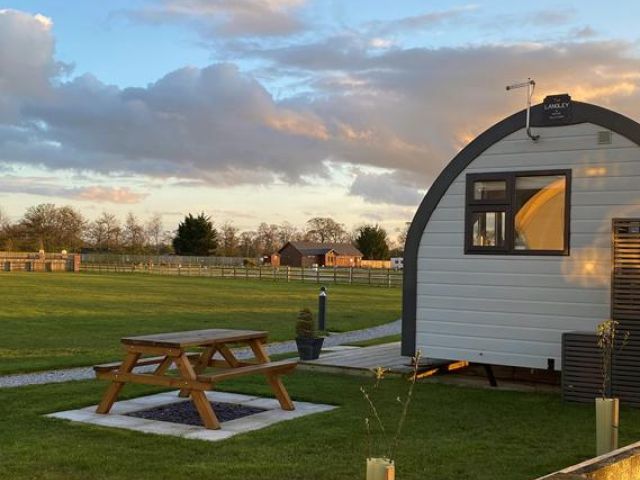 white-cottage-holiday-park-new (19)-kireth-ai